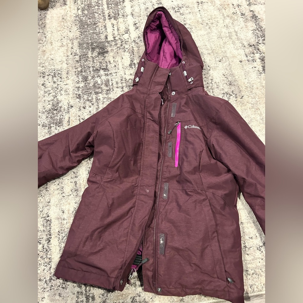 Women’s Columbia ski jacket
